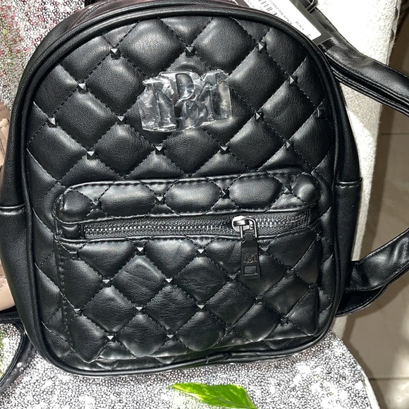 ❤️2 BADGLEY MISCHKA BAG Crossbody, and backpack💕 - Picture 3 of 8
